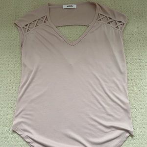 Light pink tshirt